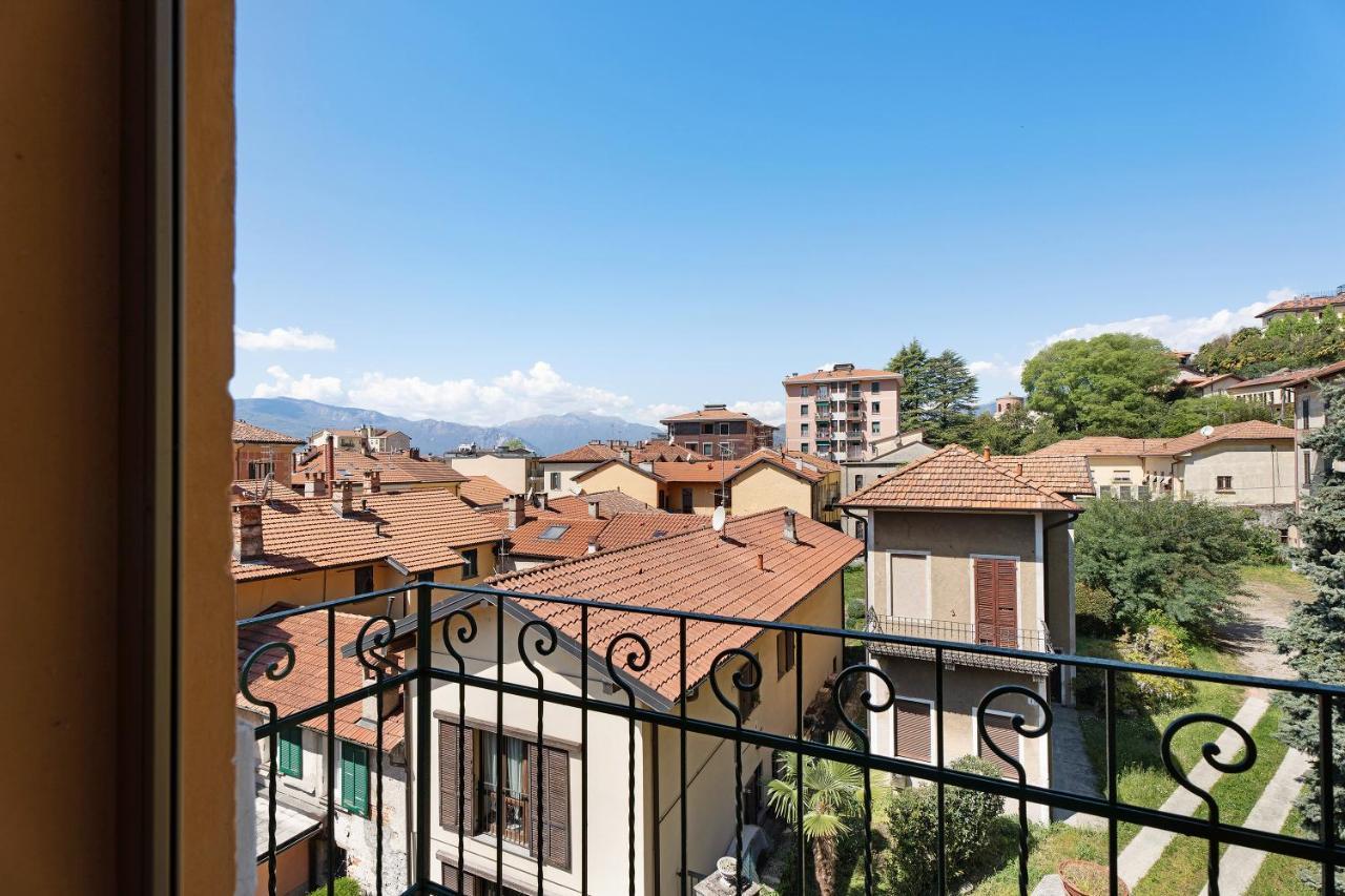 Casa Centro Laveno Mombello Buitenkant foto